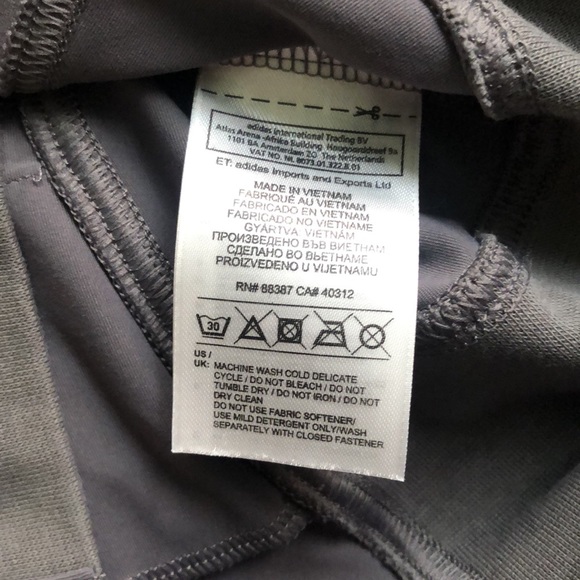 Stella McCartney x Addidas 1/4 zip top - Picture 5 of 13